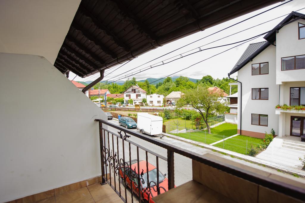 Hotel Horezu Exterior photo
